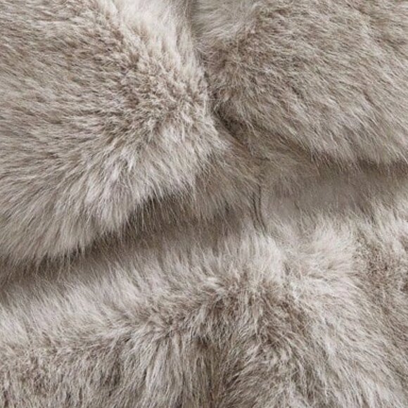 Elegant Long Women's warm Faux Fur Patchwork Coat - Picture 9 of 11